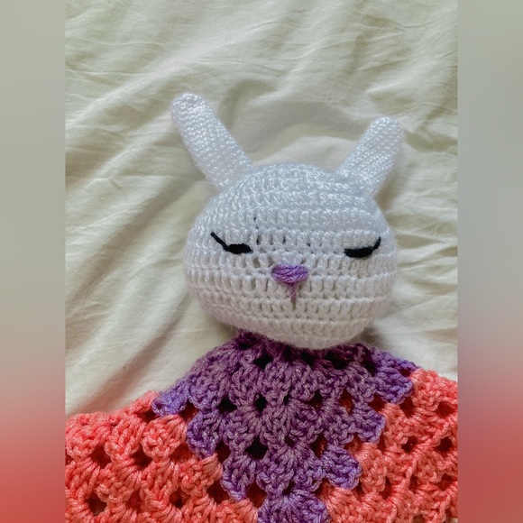 Bunny granny square lovie - Picture 7 of 7